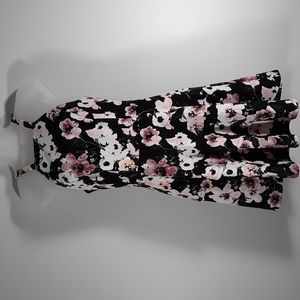 XTRAORDINARY BLACK/ FLORAL PATTERN DRESS SZ S.
